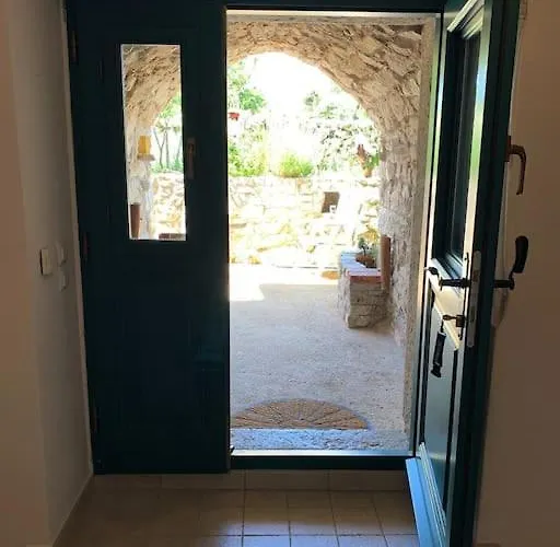 Διαμέρισμα Holiday Apartment Nerezine