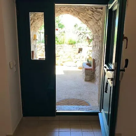 Apartamento Holiday Apartment Nerezine